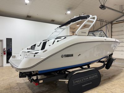 2026 Yamaha 222 SE - Photo 2