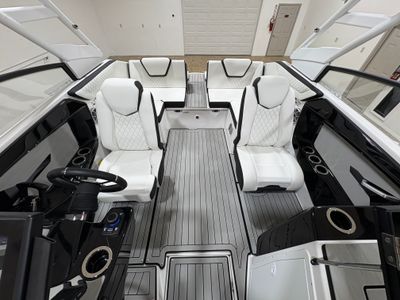 2026 Yamaha 222 SE - Photo 10