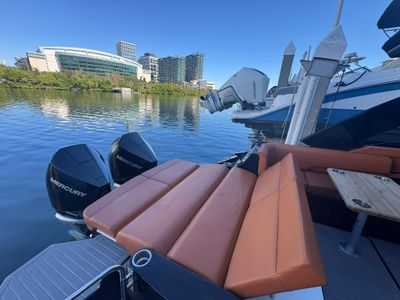 2022 Cruisers Yachts 338 OB South Beach Edition - Photo 55