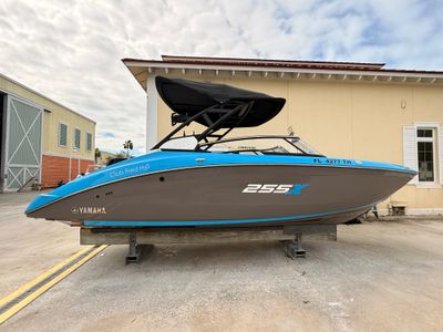2022 Yamaha 255 XD - Photo 2