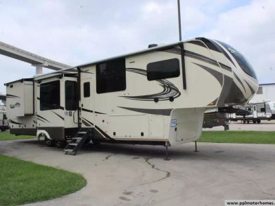 2021 Grand Design 390RK — front three-quarter view