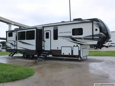 2021 Keystone 378BH — front three-quarter view