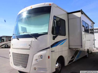 2020 Winnebago 32YE - Photo 2