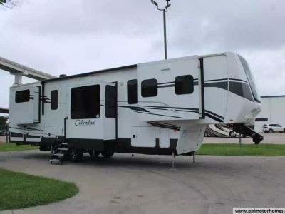 2024 Forest River 388FK — front three-quarter view