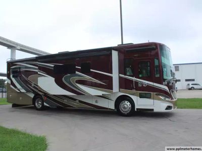 2016 Tiffin 36GH — front three-quarter view