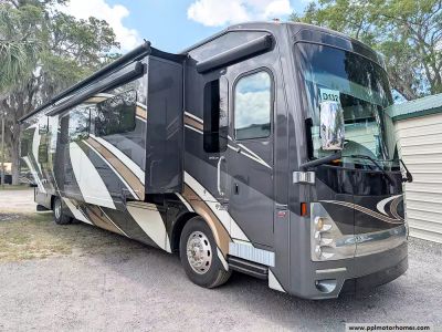 2017 Thor 40BX — front three-quarter view