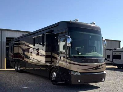 2007 Newmar 4502 — front three-quarter view