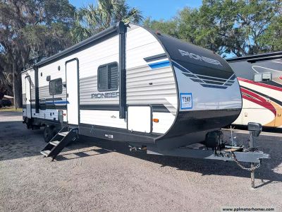 2022 Heartland BH270 — front three-quarter view