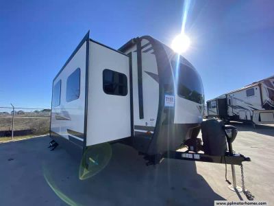 2019 Forest River 832FLBS — front three-quarter view