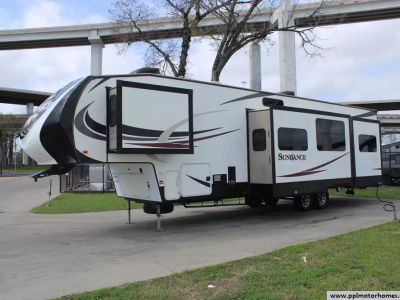 2017 Heartland 3700RLB — side profile view