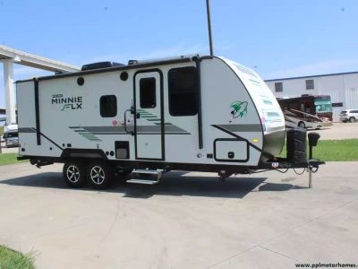 2022 Winnebago 2306BHS — front three-quarter view