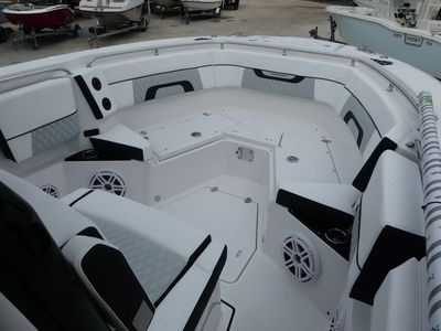 2026 Blackfin 272CC - Photo 17