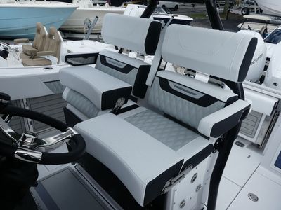 2025 Blackfin 272CC - Photo 19
