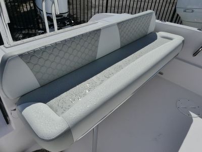 2026 Twin Vee 240 GFX Dual Console - Photo 7