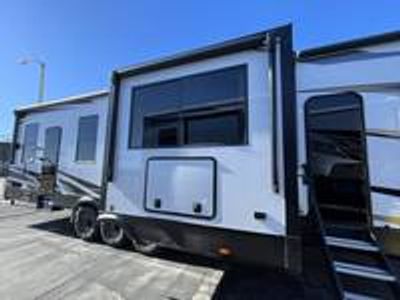 2026 Forest River Shockwave Fifth Wheels 4017GX - Photo 6