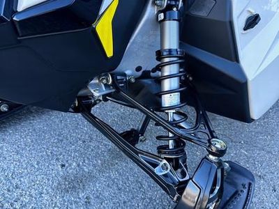 2025 Polaris 850 RMK SP 155 Mirage Gray / Gloss Black - Photo 9