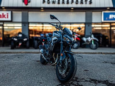 2025 Kawasaki Z900 ABS Metallic Spark Black/Metallic Carbon Gray - Photo 2