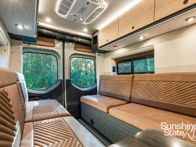 2025 Storyteller Overland - Photo 12