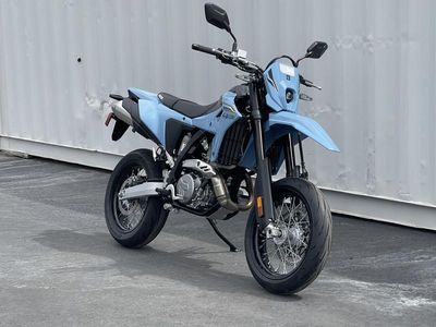 2025 Suzuki DR-Z4SM - Photo 1