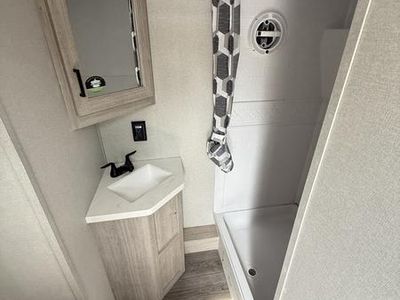 2026 Coachmen Catalina DESTINATION - Photo 11