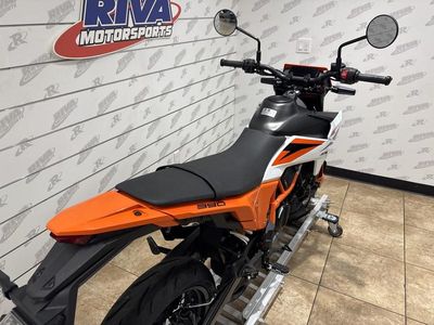 2025 KTM 390 SMC R - Photo 10