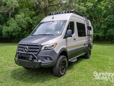 2025 Storyteller Overland - Photo 17