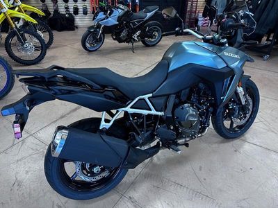 2024 Suzuki V-Strom 800 - Photo 4