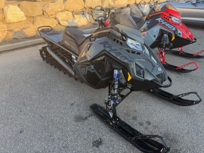 2025 Polaris 9R RMK KHAOS 155 Shadow Gray / Gloss Black - Photo 2