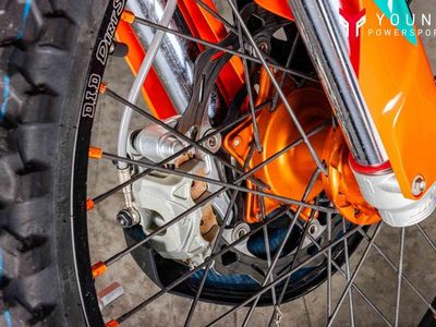 2025 KTM 450 SX-F Factory Edition - Photo 5