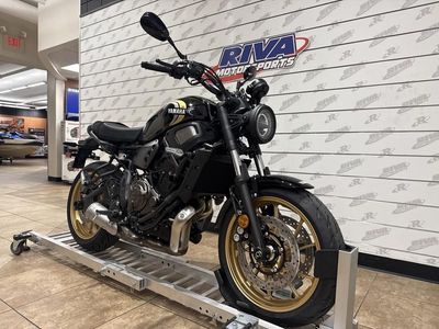 2025 Yamaha XSR700 - Photo 1