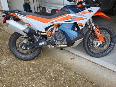 2023 KTM 890 Adventure R - Photo 3
