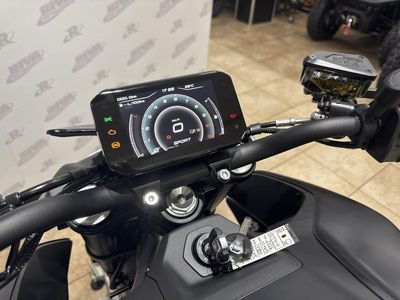 2026 CFMOTO 800NK - Photo 8
