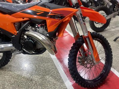 2025 KTM 250 SX - Photo 8