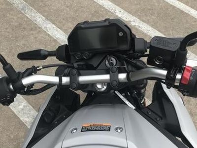 2025 Yamaha MT-03 - Photo 11