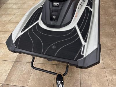 2025 Yamaha Waverunners GP HO with Audio - Photo 16
