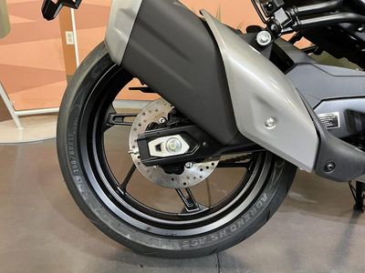 2026 CFMOTO 450NK - Photo 12
