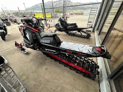 2025 Polaris 9R PRO RMK 165 Storm Gray / Indy Red - Photo 4