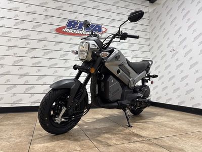 2025 Honda Navi Arctic Silver Metallic - Photo 2
