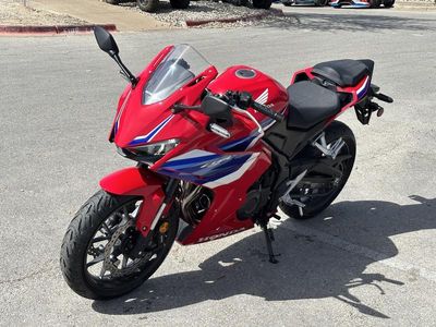2025 Honda CBR500R - Photo 2