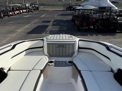 2026 Yamaha 252SD - Photo 5
