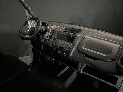 2025 CFMOTO UFORCE 1000 - Photo 9
