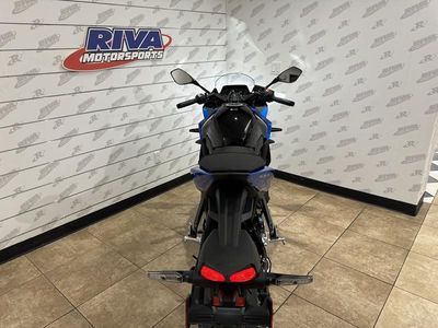 2025 Suzuki GSX-8R - Photo 7