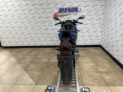 2025 Suzuki GSX-8R - Photo 6