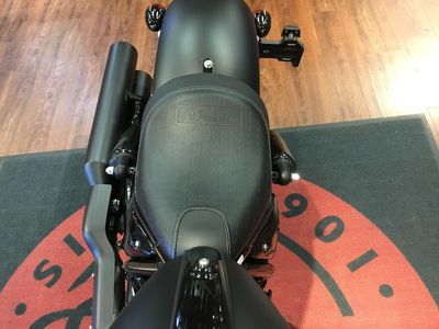 2025 Indian Motorcycle Chief Bobber Dark Horse Black Smoke - Photo 12