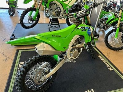 2026 Kawasaki KX450 - Photo 3