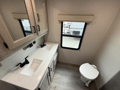 2026 Coachmen Catalina DESTINATION - Photo 20