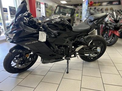 2025 Kawasaki NINJA ZX-4R ABS - Photo 6