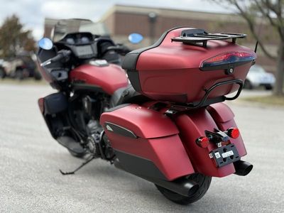 2025 Indian Motorcycle Pursuit Dark Horse w/PowerBand Audio Sunset Red Smoke with Black Smoke - Photo 5