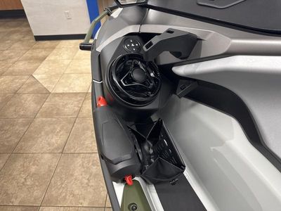 2025 Sea-Doo FishPro Apex 300 - Photo 10