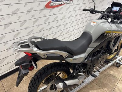 2025 Honda Transalp - Photo 11